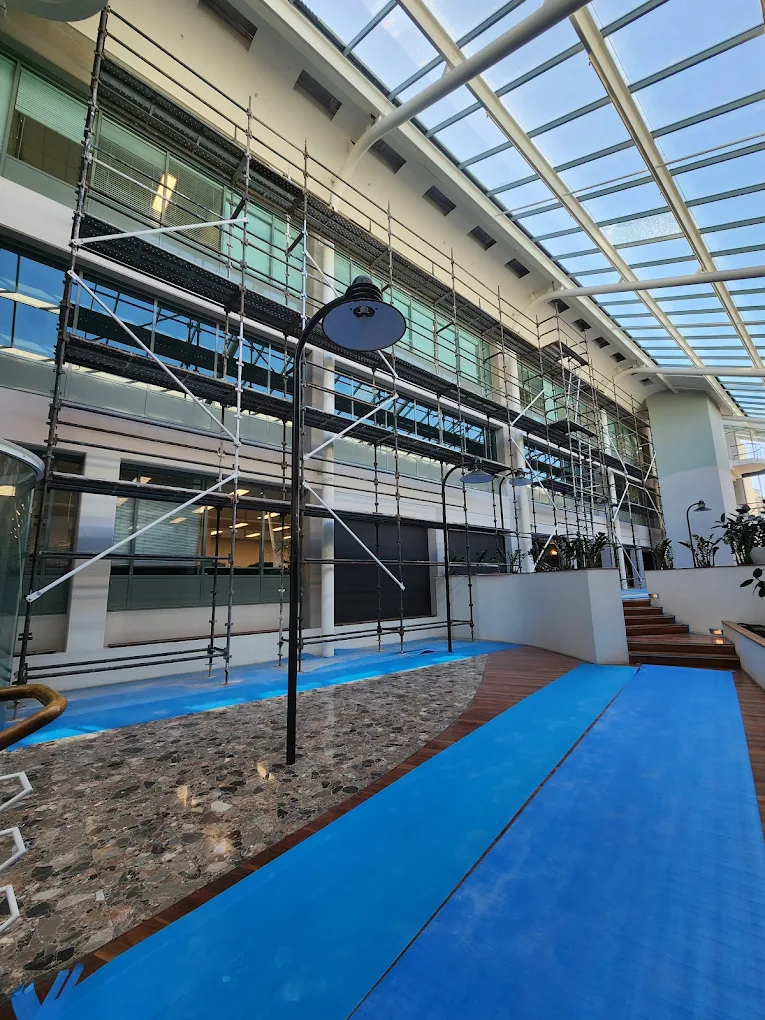 Commercial scaffolding by Everest Scaffolding